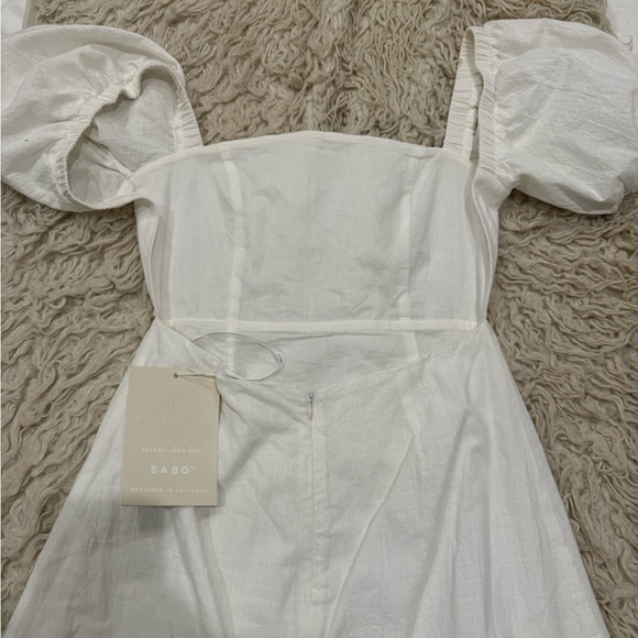 Sabo Skirt Elegant White Dress NWT - Picture 3 of 6